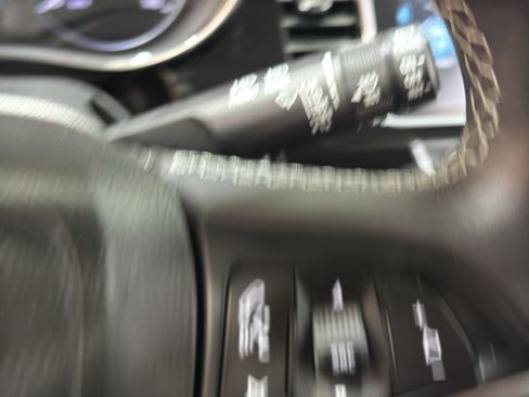 Used 2021 Buick Encore Preferred FWD image 23