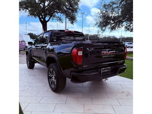 Used 2024 GMC Canyon AT4 AWD/4WD image 8