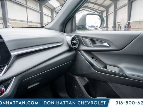 Used 2025 Chevrolet Equinox LT image 14