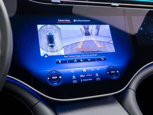 Used 2024 Mercedes-Benz EQS 450+ 4MATIC Sedan w/ Executive Rear Seat Package image 27