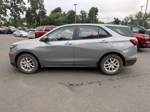 Used 2024 Chevrolet Equinox LS FWD image 5