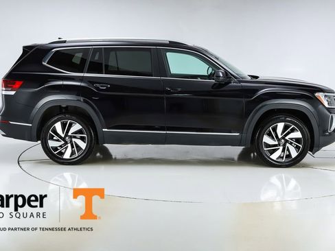 Used 2025 Volkswagen Atlas SEL AWD/4WD image 10