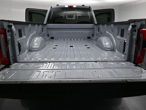 New 2026 Ford F450 Platinum w/ FX4 Off-Road Package image 33