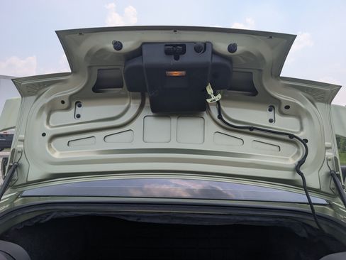 Used 2005 Ford Mustang GT Premium RWD image 80