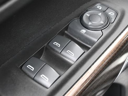 Used 2021 Chevrolet Silverado 1500 LT image 17