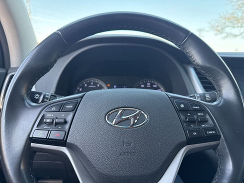 Used 2017 Hyundai Tucson SE Plus w/ Cargo Package AWD/4WD image 10
