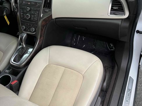 Used 2015 Buick Verano FWD image 22