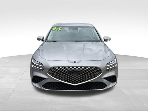 Used 2025 Genesis G70 2.5T RWD image 7