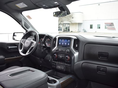Used 2021 Chevrolet Silverado 1500 RST image 29