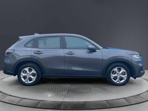 Used 2025 Honda HR-V LX image 6