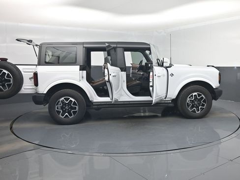 Used 2023 Ford Bronco Outer Banks image 53