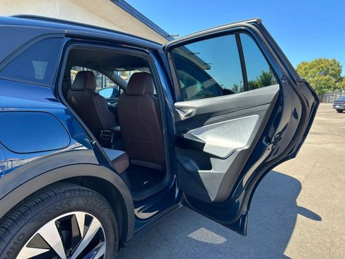 Used 2023 Volkswagen ID.4 Pro RWD image 37