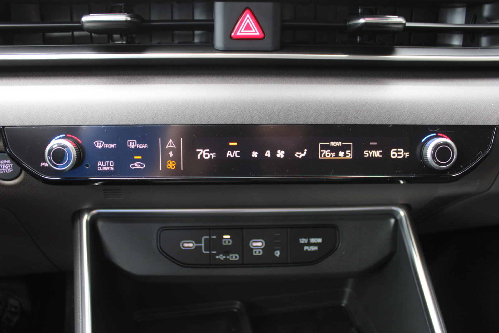 New 2026 Kia Carnival EX FWD image 44