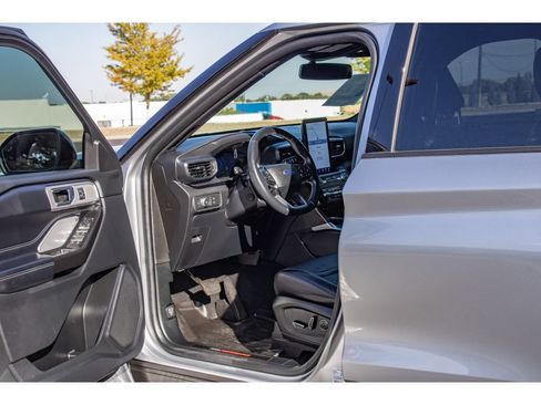 Used 2020 Ford Explorer ST w/ ST Street Pack AWD/4WD image 26