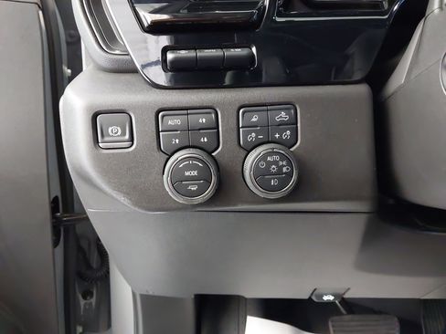 Used 2025 Chevrolet Silverado 1500 ZR2 w/ Technology Package AWD/4WD image 24