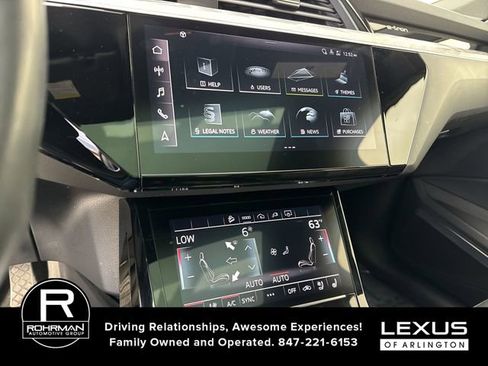 Used 2024 Audi Q8 e-tron Premium Plus image 5