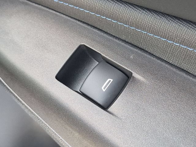 New 2026 Buick Envista Sport Touring w/ Convenience I Package FWD image 34