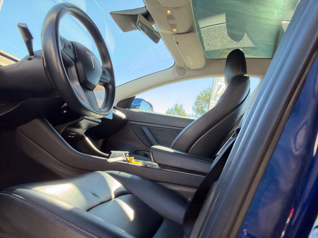 Used 2018 Tesla Model 3 Mid Range RWD image 13