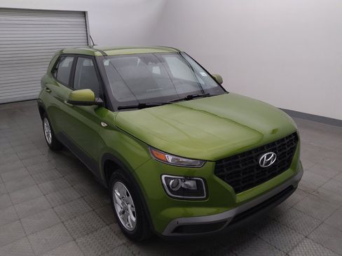 Used 2023 Hyundai Venue SE FWD image 13