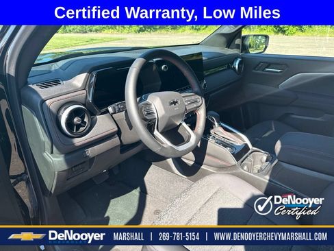 Used 2024 Chevrolet Colorado Z71 w/ Z71 Convenience Package 2 AWD/4WD image 9