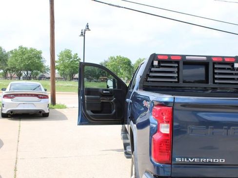 Used 2020 Chevrolet Silverado 2500 LT w/ All Star Edition AWD/4WD image 9