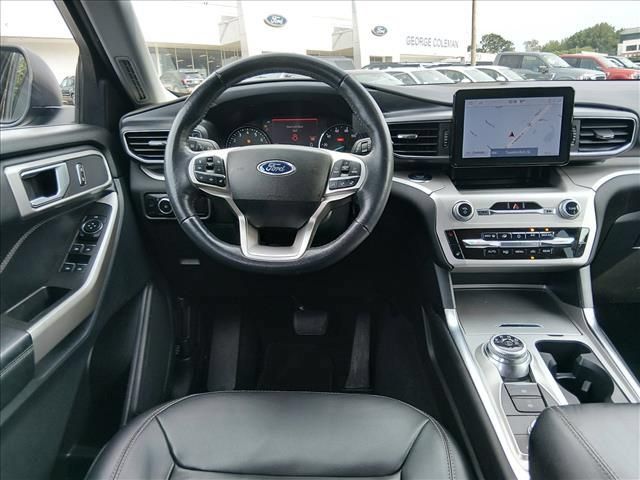 Certified 2023 Ford Explorer XLT w/ Equipment Group 202A AWD/4WD image 11