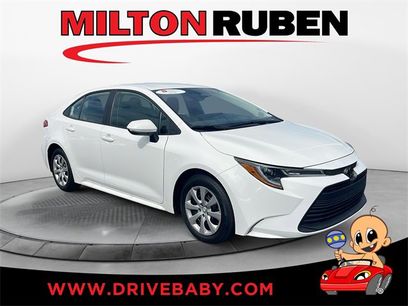 Used 2025 Toyota Corolla LE w/ Convenience Package
