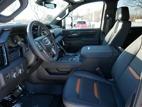 New 2026 GMC Sierra 2500 AT4 w/ AT4 Premium Plus Package image 4