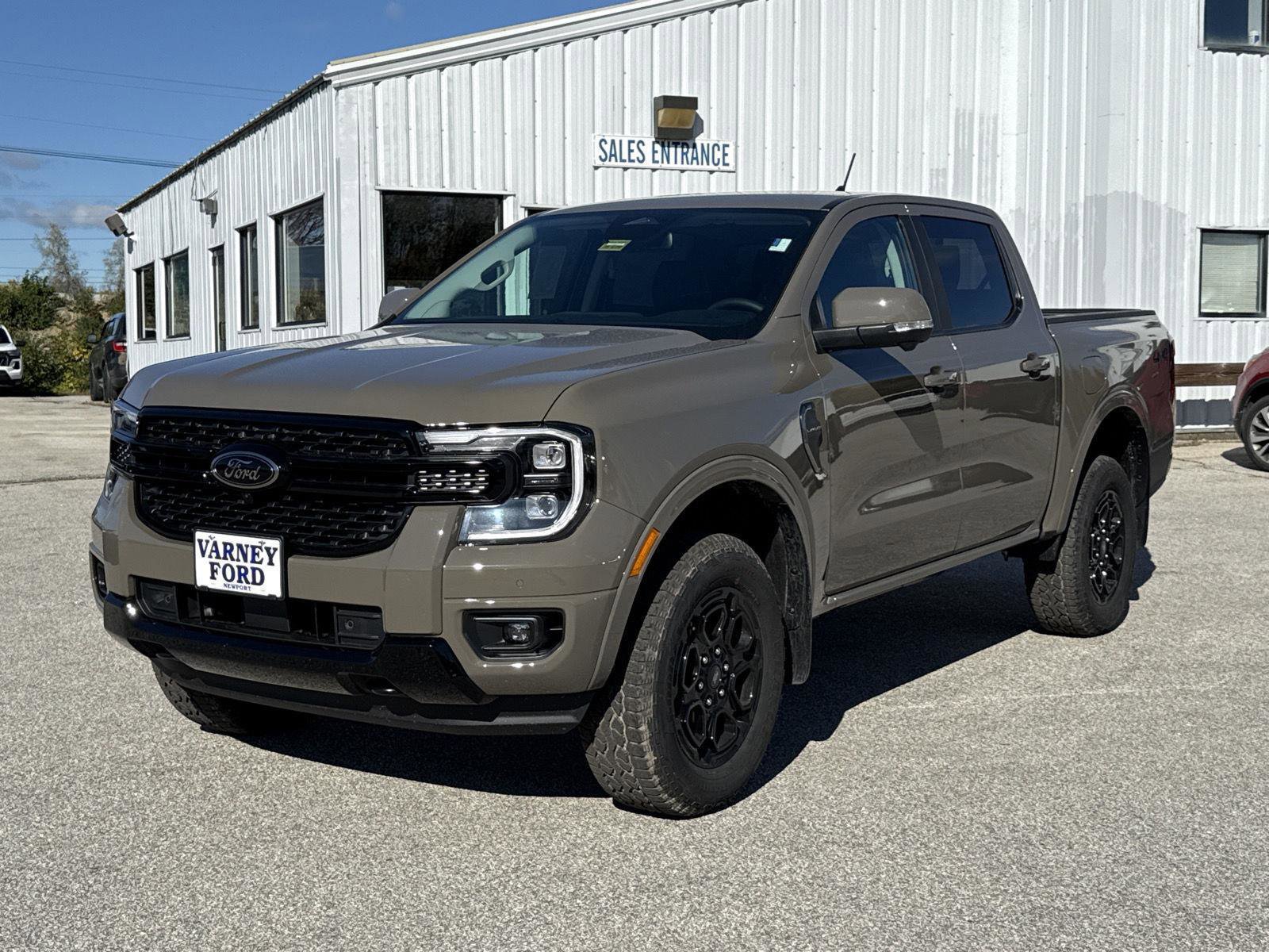 New 2025 Ford Ranger Lariat w/ Black Appearance Package AWD/4WD image 1