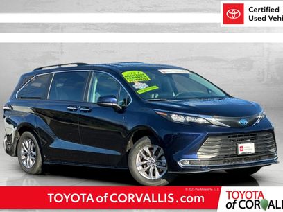 Used 2024 Toyota Sienna XLE