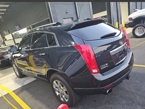 Used 2016 Cadillac SRX Luxury w/ Driver Awareness Package AWD/4WD image 3