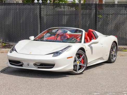 Used 2012 Ferrari 458 Spider RWD image 10