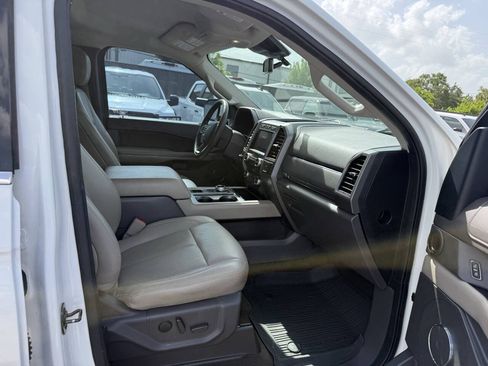 Used 2020 Ford Expedition XLT w/ Equipment Group 202A RWD image 10