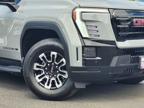 Used 2026 GMC Sierra EV Elevation AWD/4WD image 9