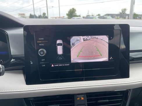 Used 2025 Volkswagen Taos S image 11