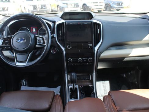 Used 2022 Subaru Ascent Touring image 16