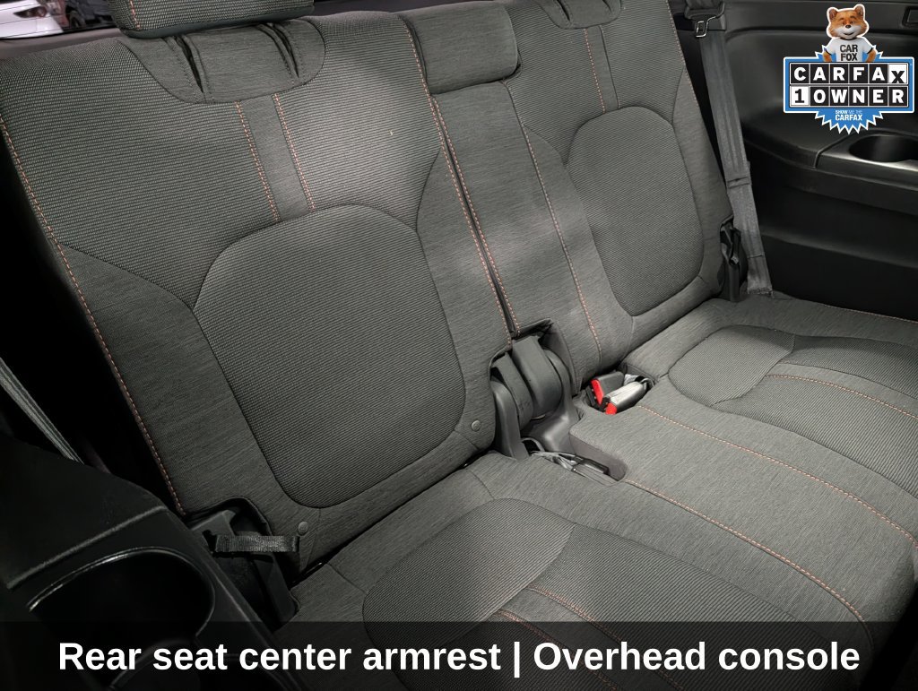 Used 2023 Honda Pilot Sport image 32