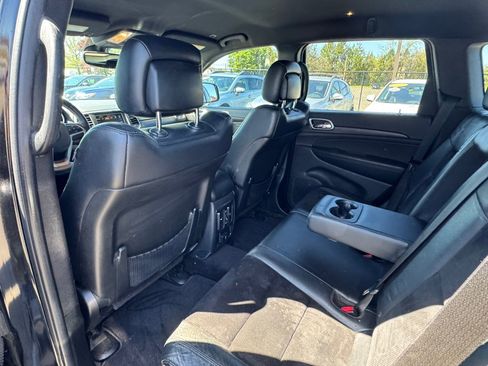 Used 2017 Jeep Grand Cherokee Altitude AWD/4WD image 20