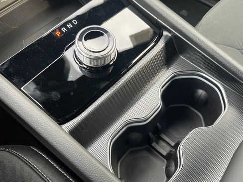 New 2025 Jeep Grand Cherokee Laredo X w/ Luxury Tech Group I image 10