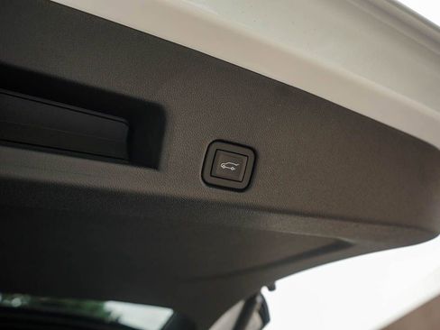 New 2026 Buick Enclave Sport Touring w/ Power Package image 9