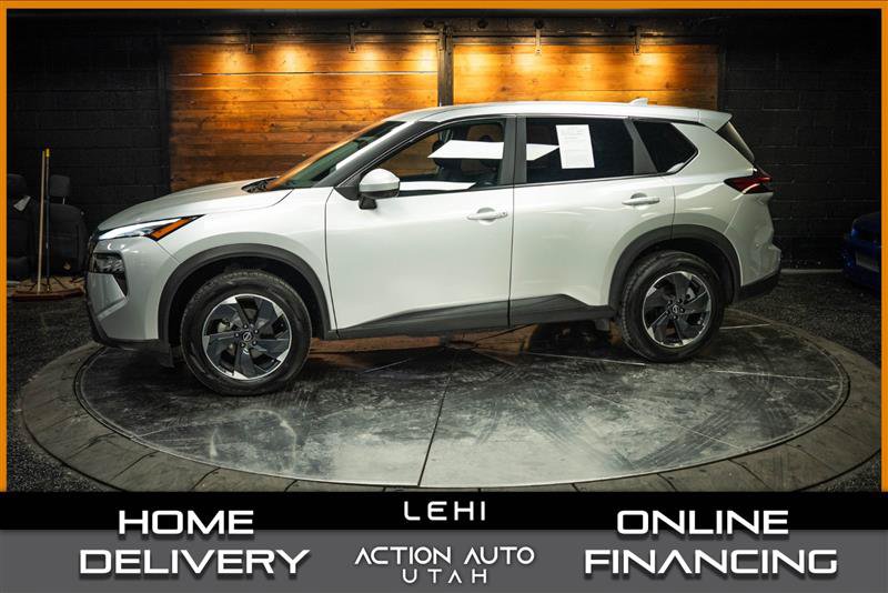 Used 2025 Nissan Rogue SV AWD/4WD image 1
