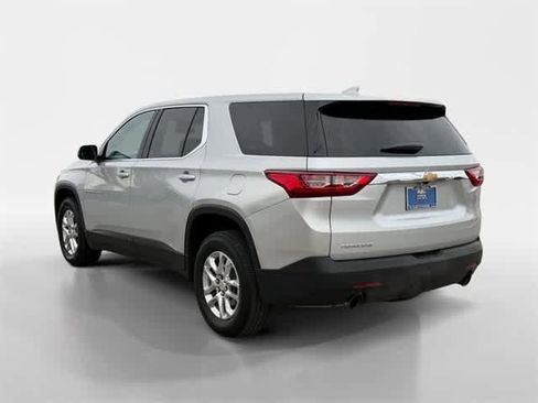 Used 2021 Chevrolet Traverse LS w/ LPO, Cargo Package image 9