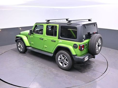 Used 2018 Jeep Wrangler Unlimited Sahara image 22