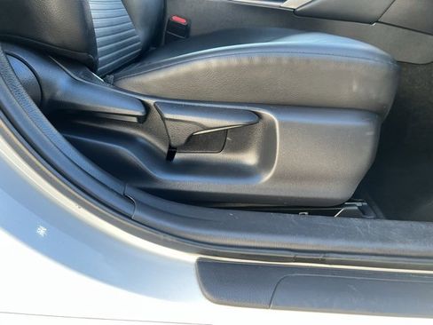 Used 2018 Toyota Camry L image 25