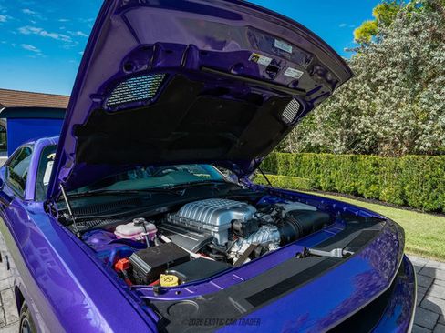 Used 2016 Dodge Challenger SRT Hellcat image 23