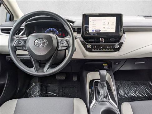 Used 2026 Toyota Corolla LE image 18