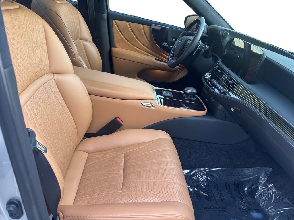 Used 2024 Lexus LS 500 w/ Interior Upgrade Package RWD image 16
