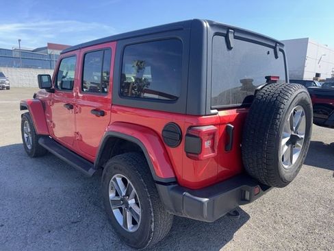 Used 2021 Jeep Wrangler Unlimited Sahara image 7