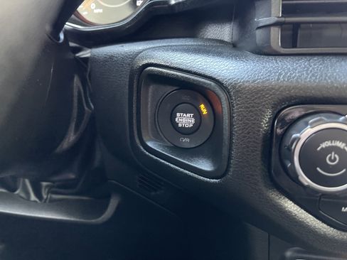 New 2026 Jeep Gladiator Sport AWD/4WD image 30
