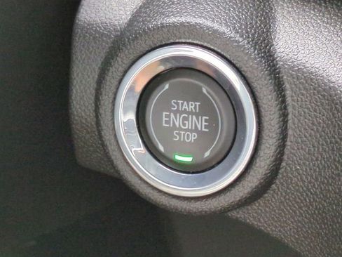 Used 2023 Chevrolet TrailBlazer LT FWD image 34